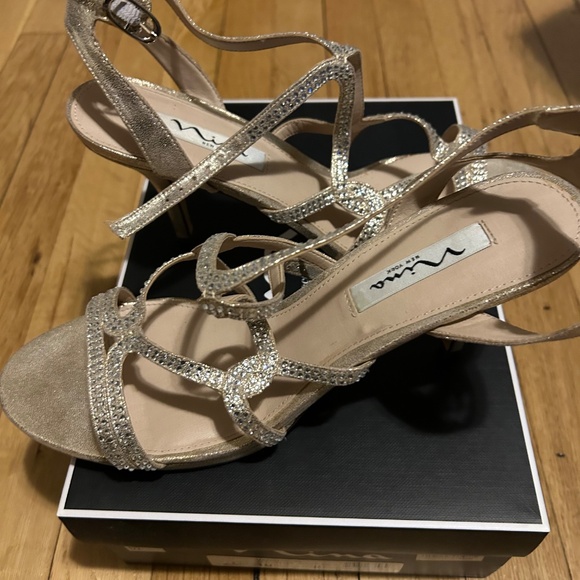 Nina Gold Shimmer Rhinestone Heels Shoes Size 10 – Used with Box - Picture 3 of 5